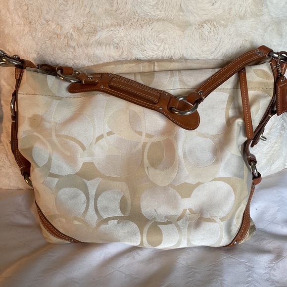 COACH Y2K Cream colored shoulder bag w/leather handle - Picture 9 of 9